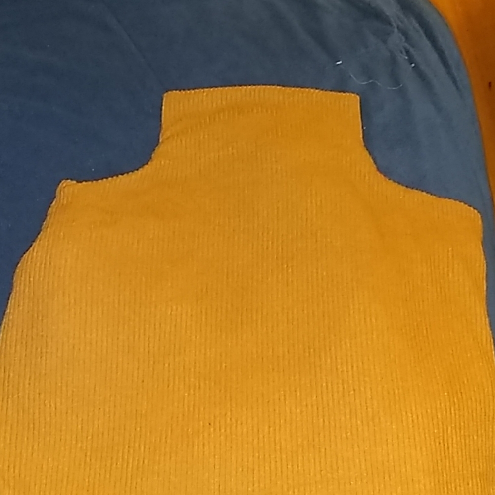 Turtle neck - Picture 2 of 2